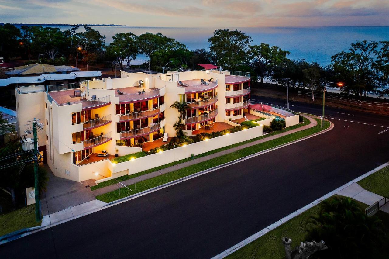 Alexander Beachfront Apartments Hervey Bay Exterior photo